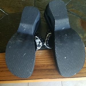 Skechers Shoes - Black & white sandals Skechers Shoes - Black & white sandals